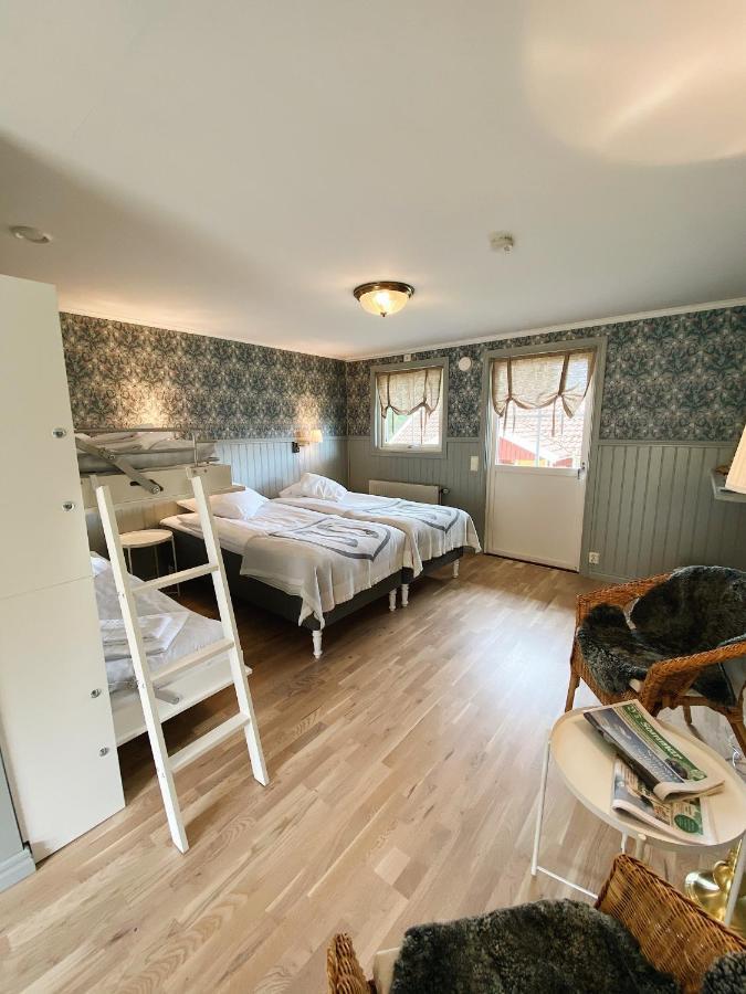 Tva Skyttlar Hotell Örby Eksteriør bilde