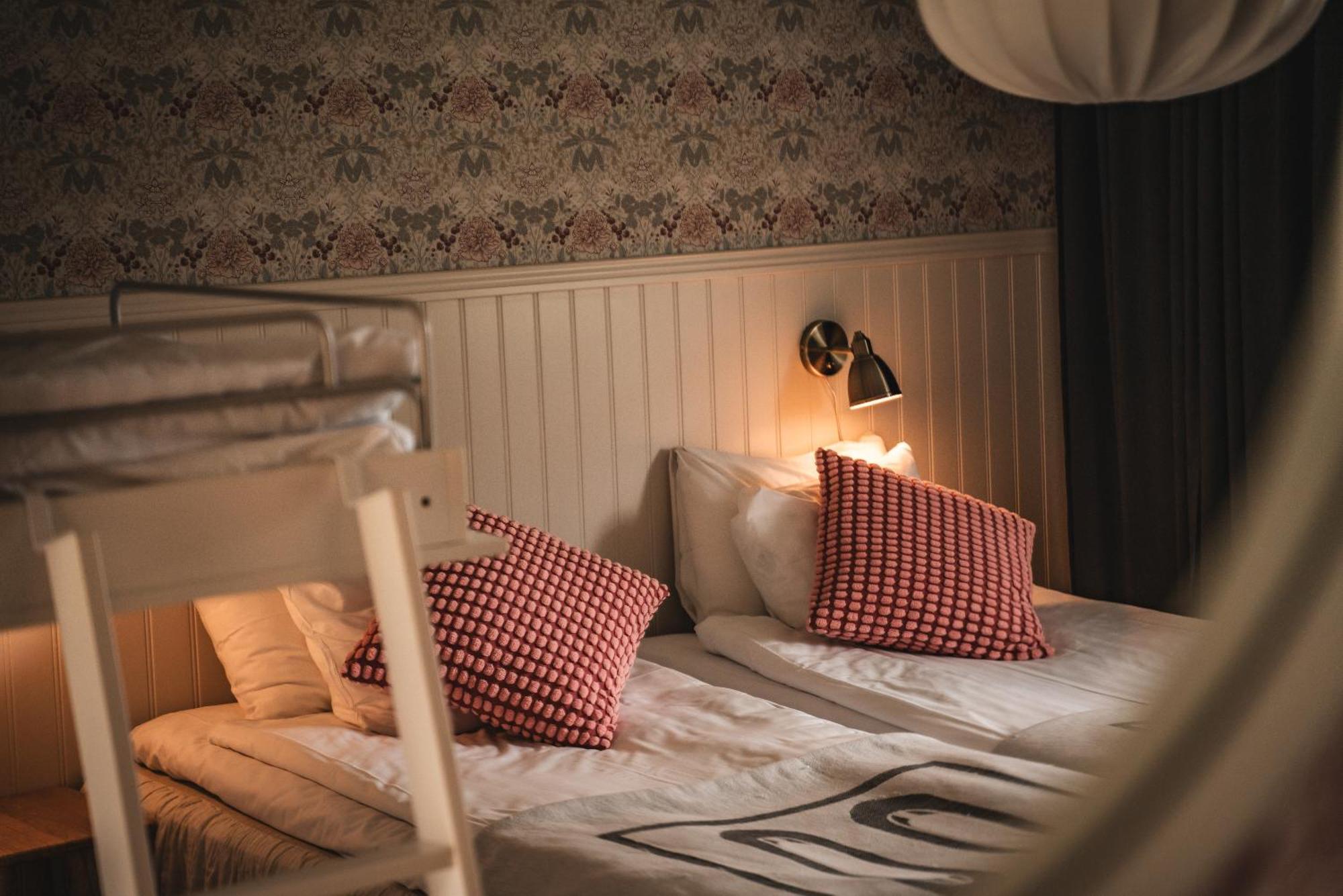 Tva Skyttlar Hotell Örby Eksteriør bilde