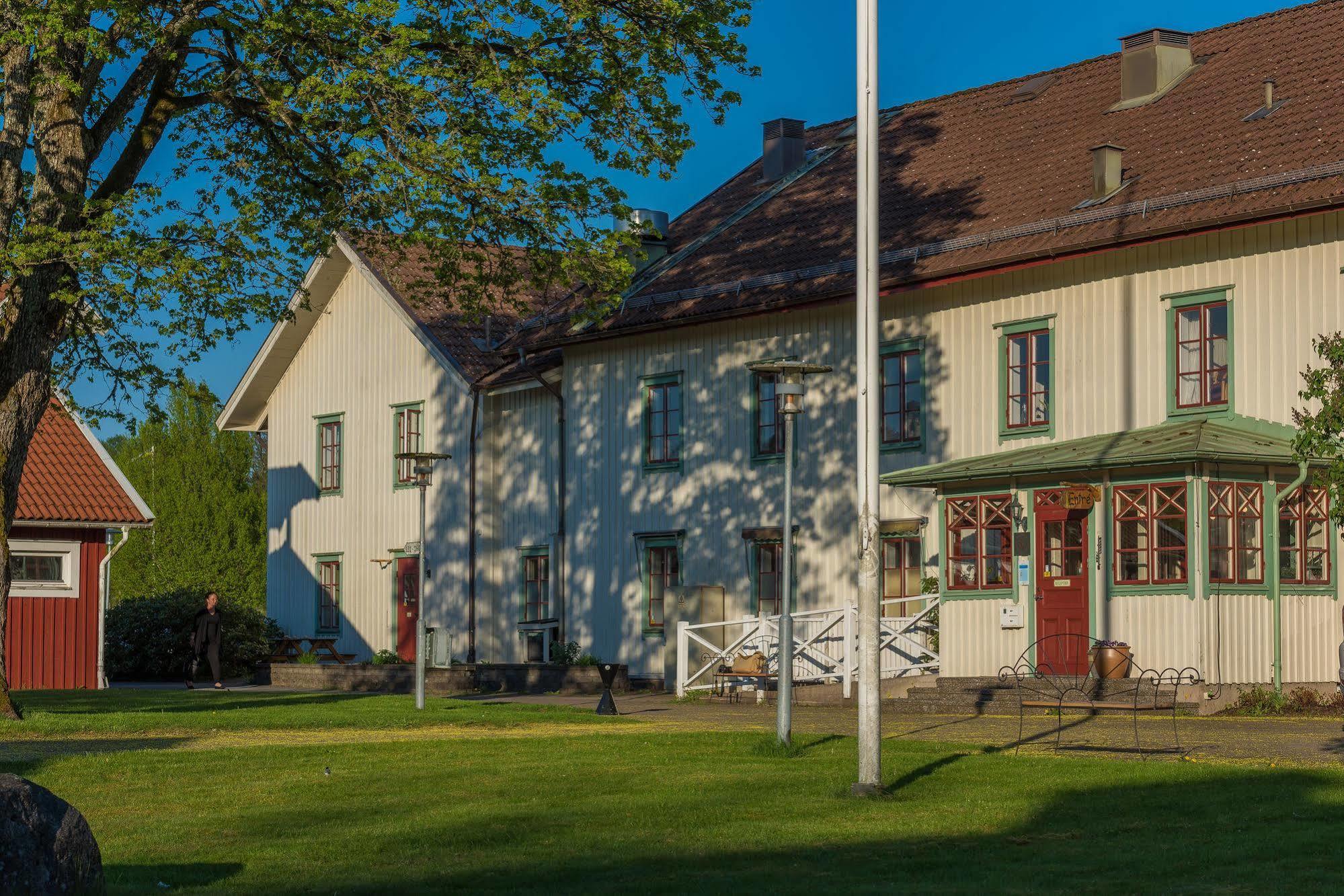 Tva Skyttlar Hotell Örby Eksteriør bilde